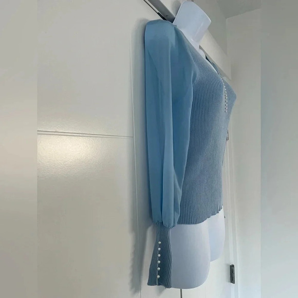 Classy pearl sheer  sleeved knit sweater/ Light baby blue/ See measurements - Picture 6 of 10